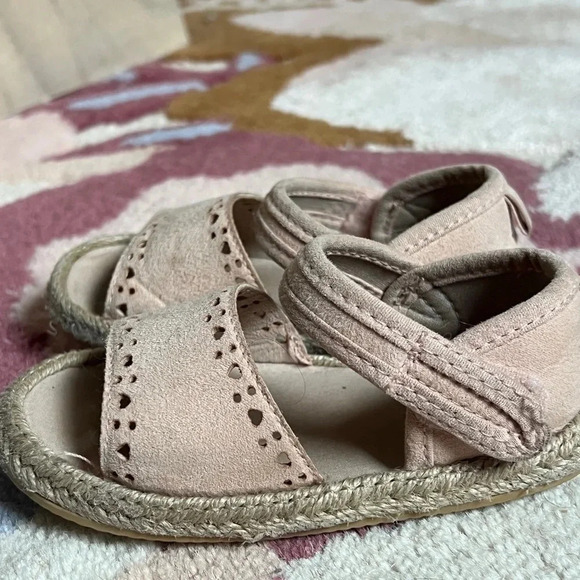 H&M baby girl shoes sandals espadrilles suede hearts blush pink beige toddler - Picture 5 of 9